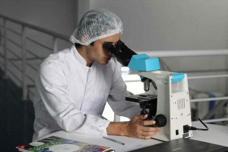 تکنالوژِی طبی (لابراتوار)